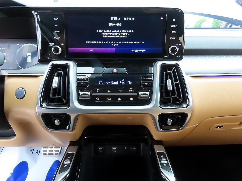 Kia Sorento — photo 12