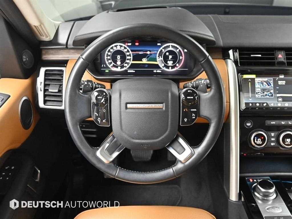 Land Rover Discovery — photo 13