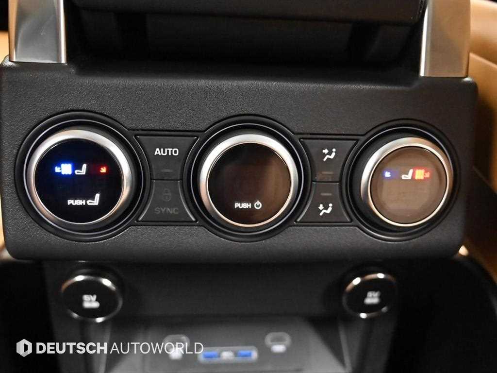 Land Rover Discovery — photo 16