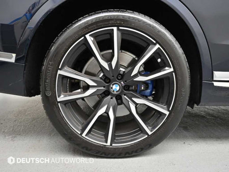 BMW X7 — photo 05