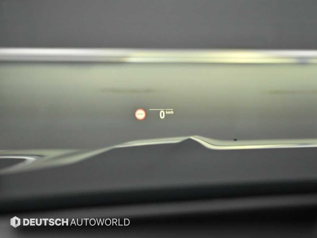 BMW X7 — photo 17