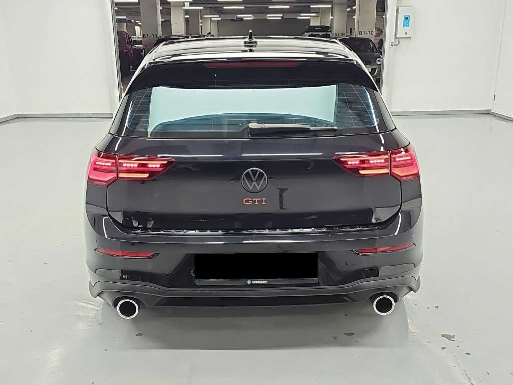 Volkswagen Golf — photo 03