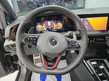 Volkswagen Golf — photo 09