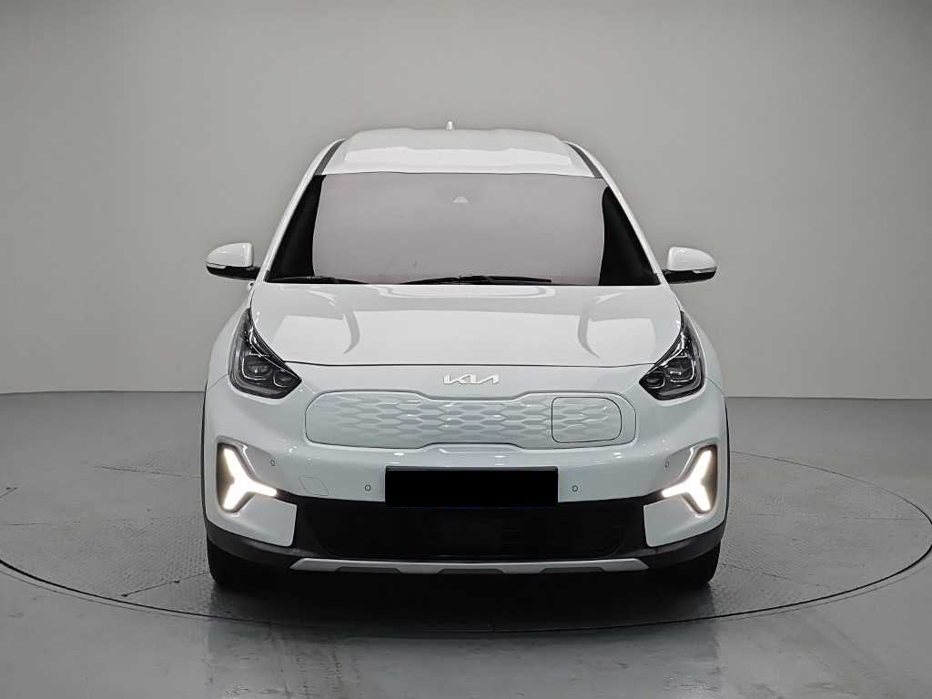 Kia Niro — photo 02