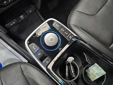 Kia Niro — photo 08