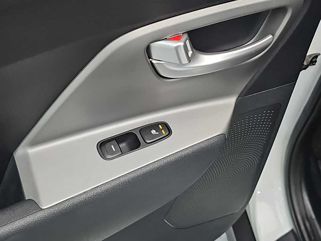 Kia Niro — photo 13