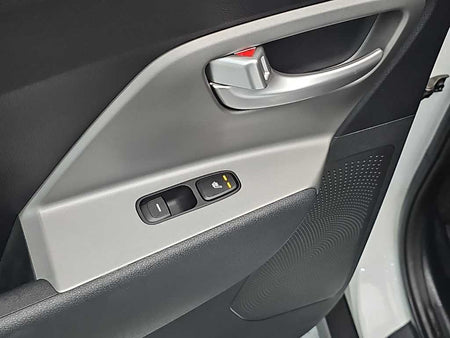 Kia Niro — photo 13