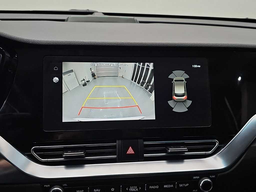 Kia Niro — photo 15