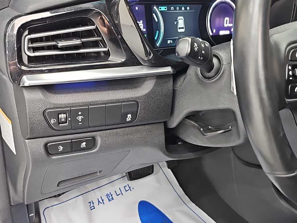 Kia Niro — photo 17