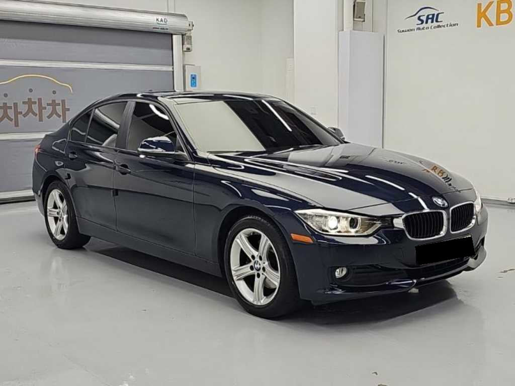 BMW 3-Series — photo 04