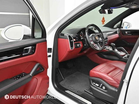Porsche Cayenne — photo 12
