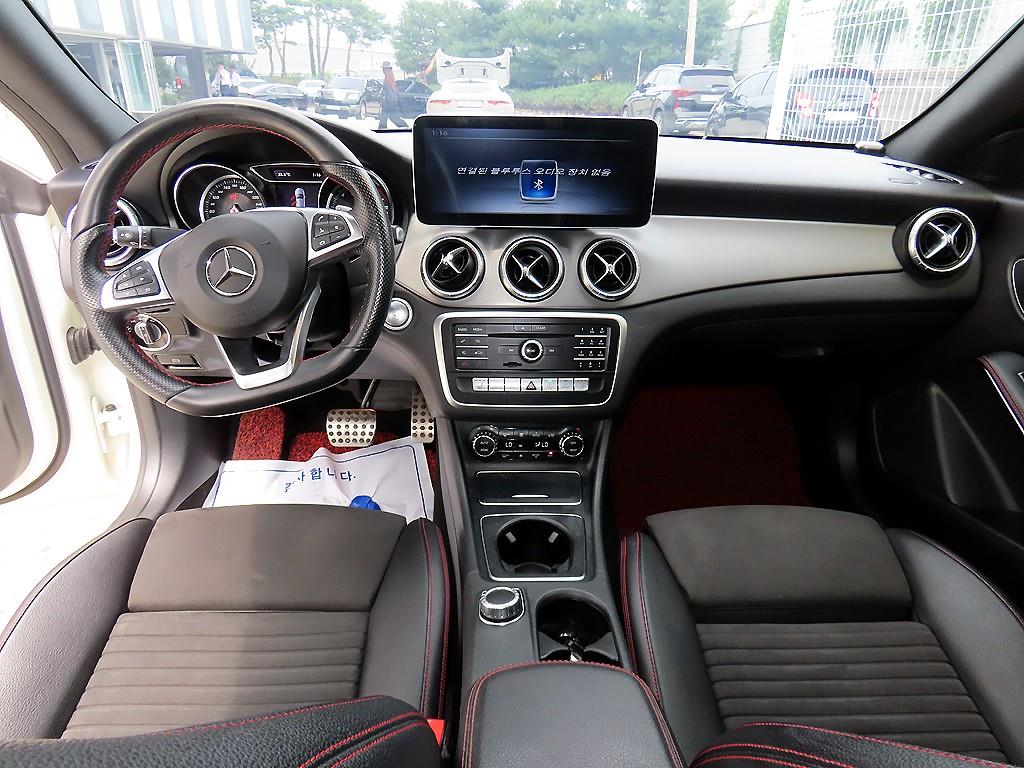 Mercedes-Benz CLA-Class — photo 07