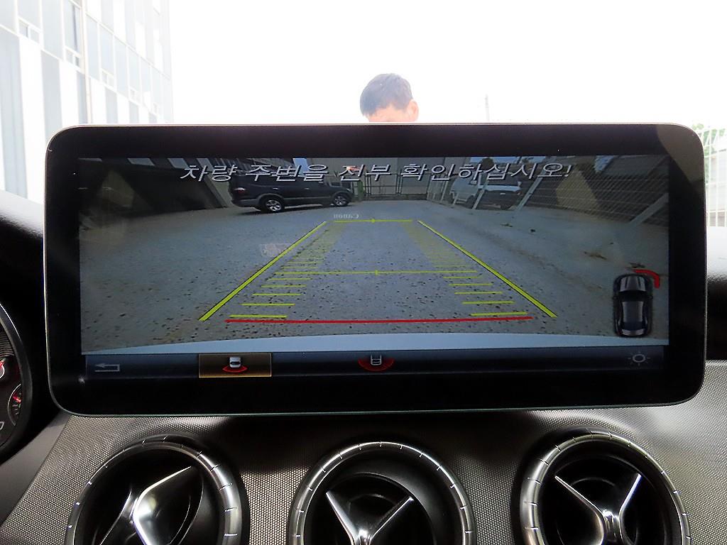 Mercedes-Benz CLA-Class — photo 14