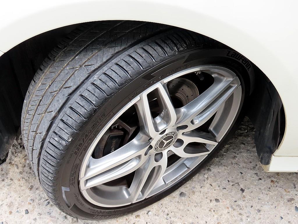 Mercedes-Benz CLA-Class — photo 19