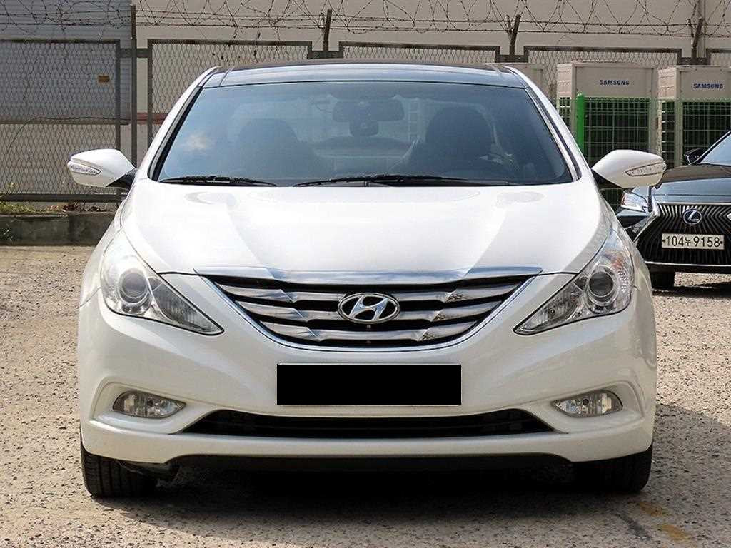 Hyundai Sonata — photo 01