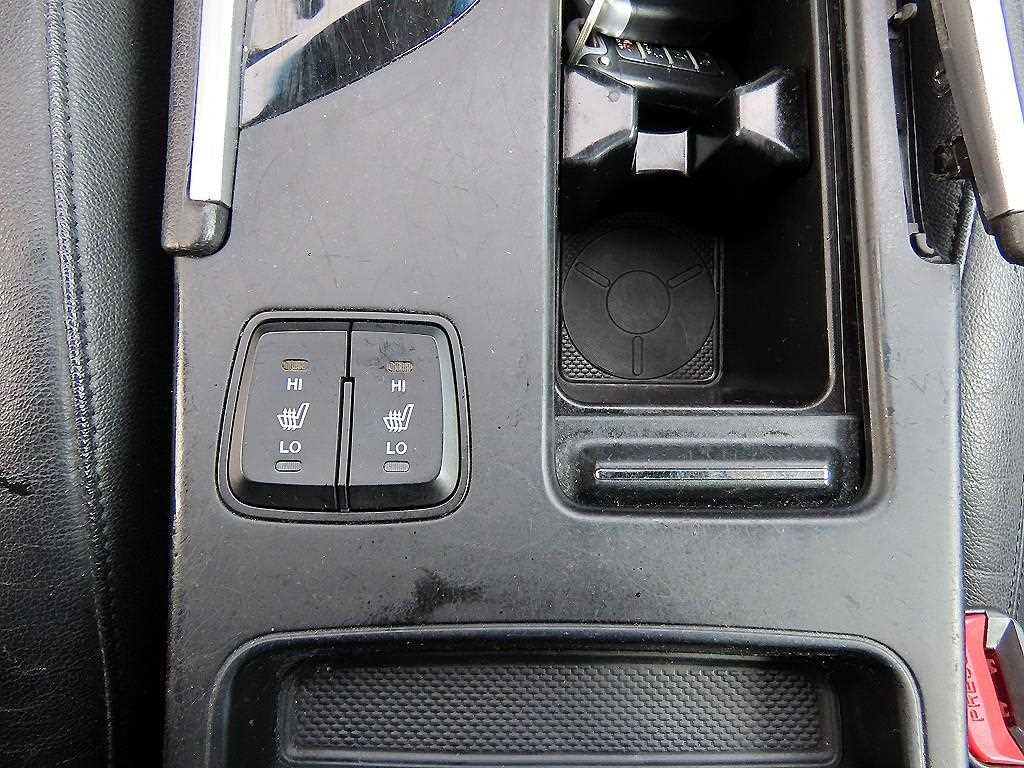 Hyundai Sonata — photo 13