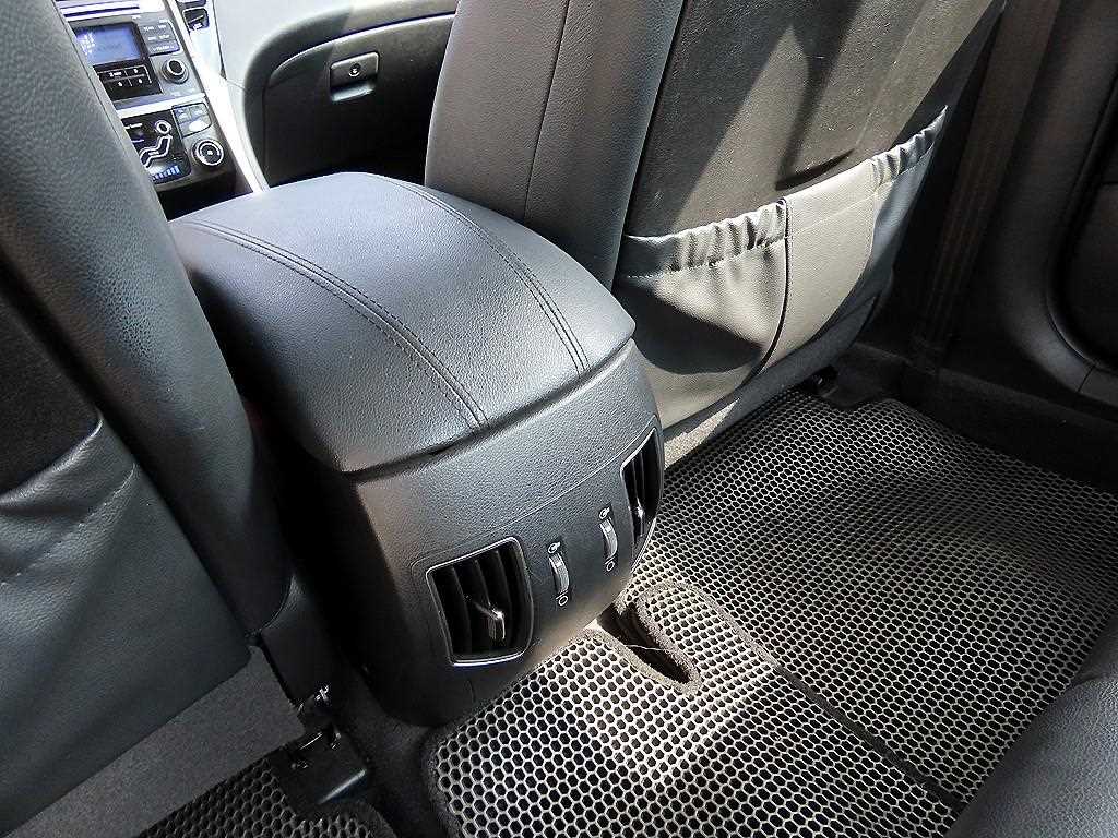 Hyundai Sonata — photo 17
