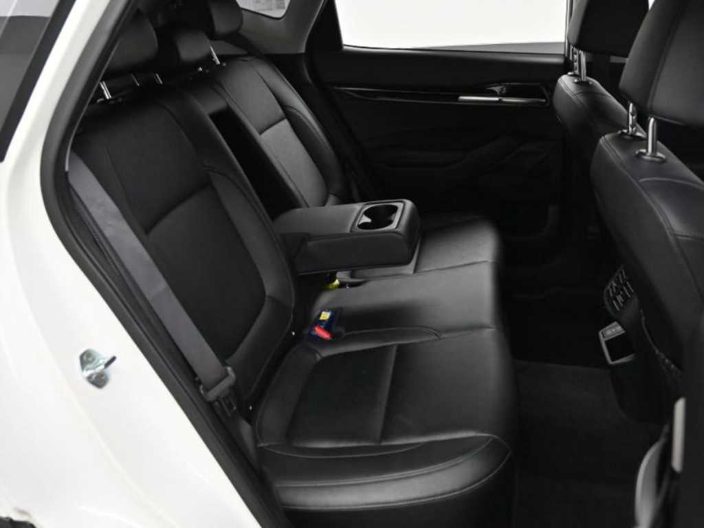 Kia Seltos — photo 12