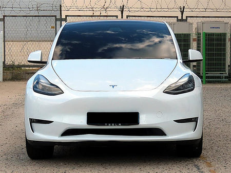 Tesla Model Y — photo 01
