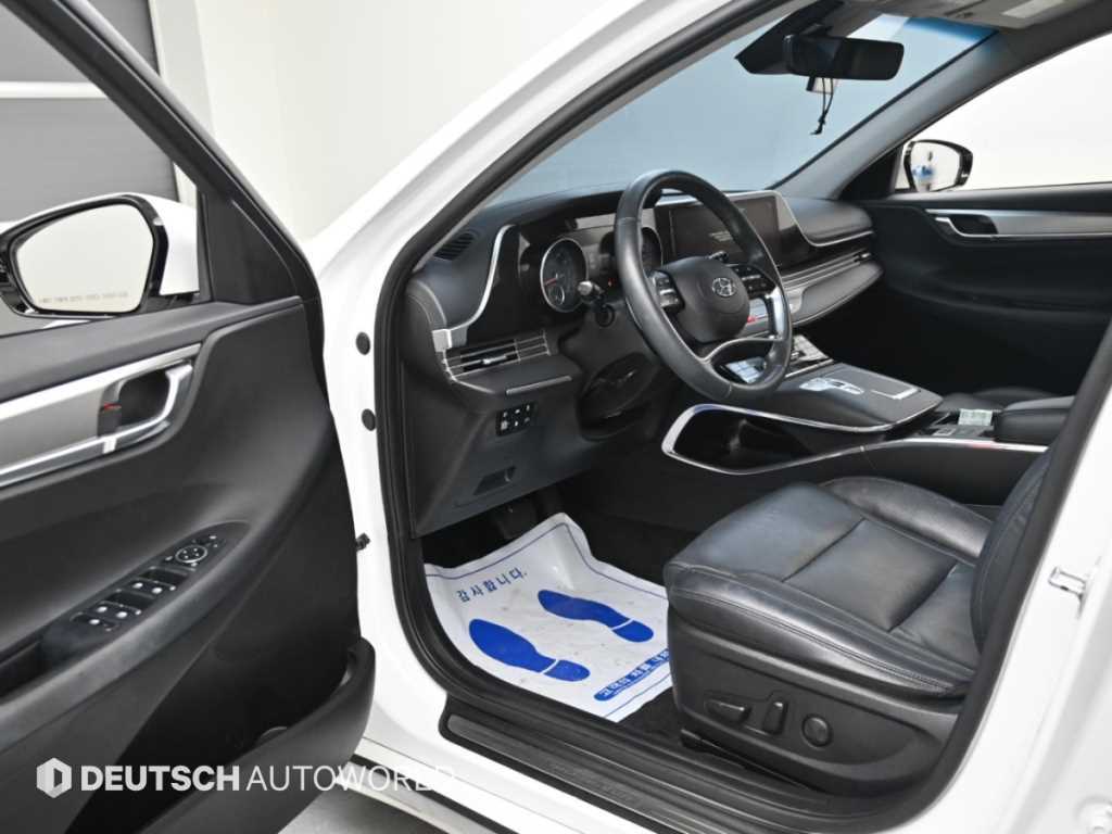 Hyundai Grandeur — photo 11