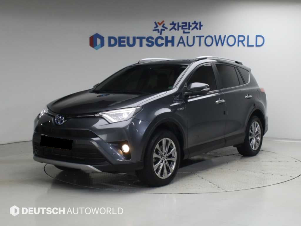 Toyota RAV4 — photo 01