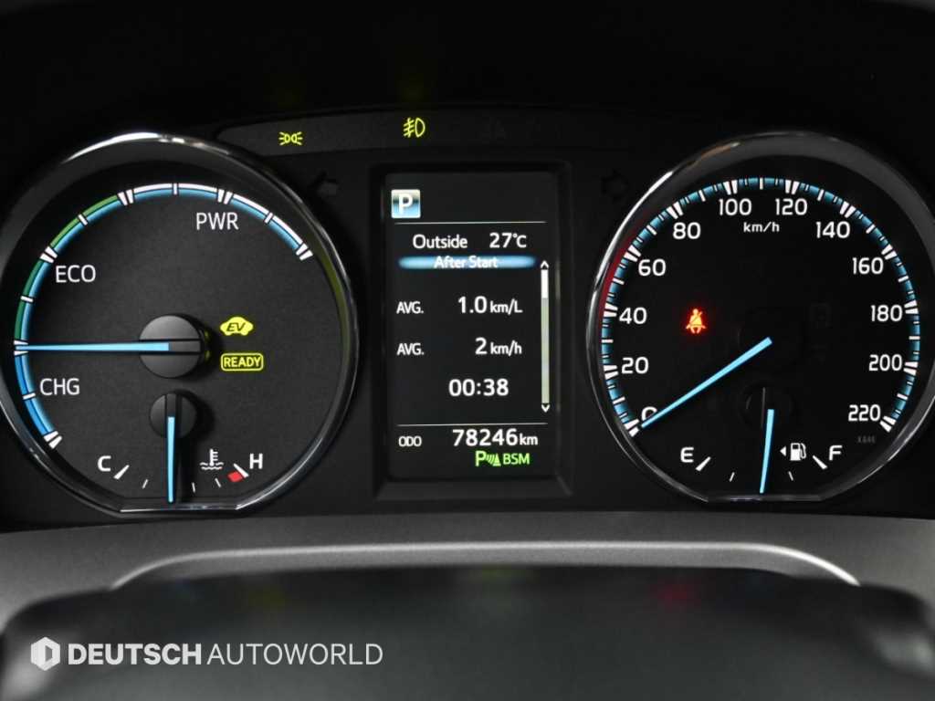 Toyota RAV4 — photo 08