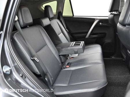 Toyota RAV4 — photo 12