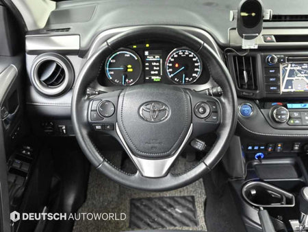 Toyota RAV4 — photo 13