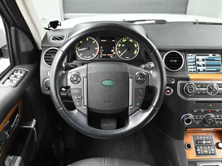 Land Rover Discovery — photo 13