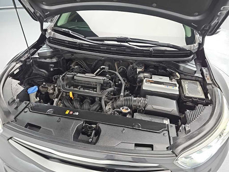 Kia Stonic — photo 05