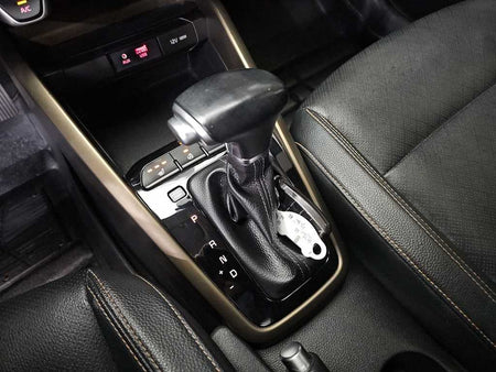 Kia Stonic — photo 08