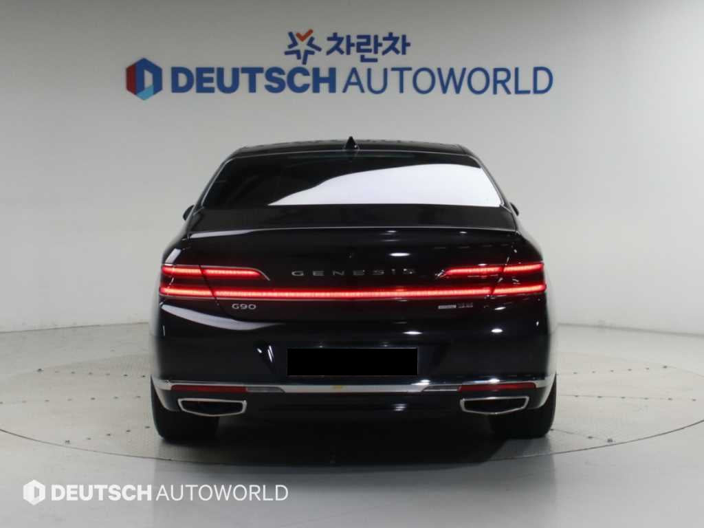 Genesis G90 — photo 04
