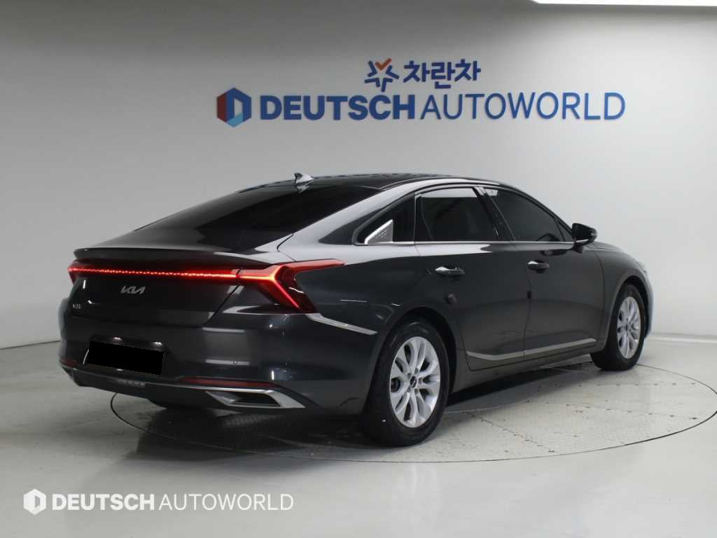 Kia K8 — photo 02