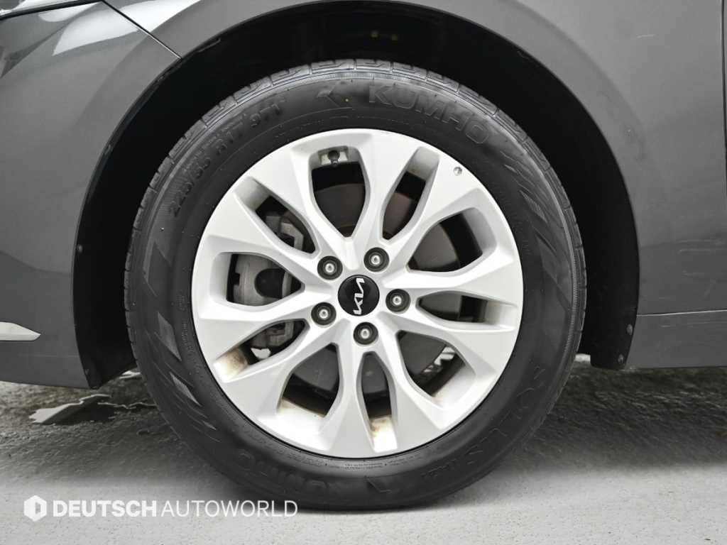 Kia K8 — photo 05