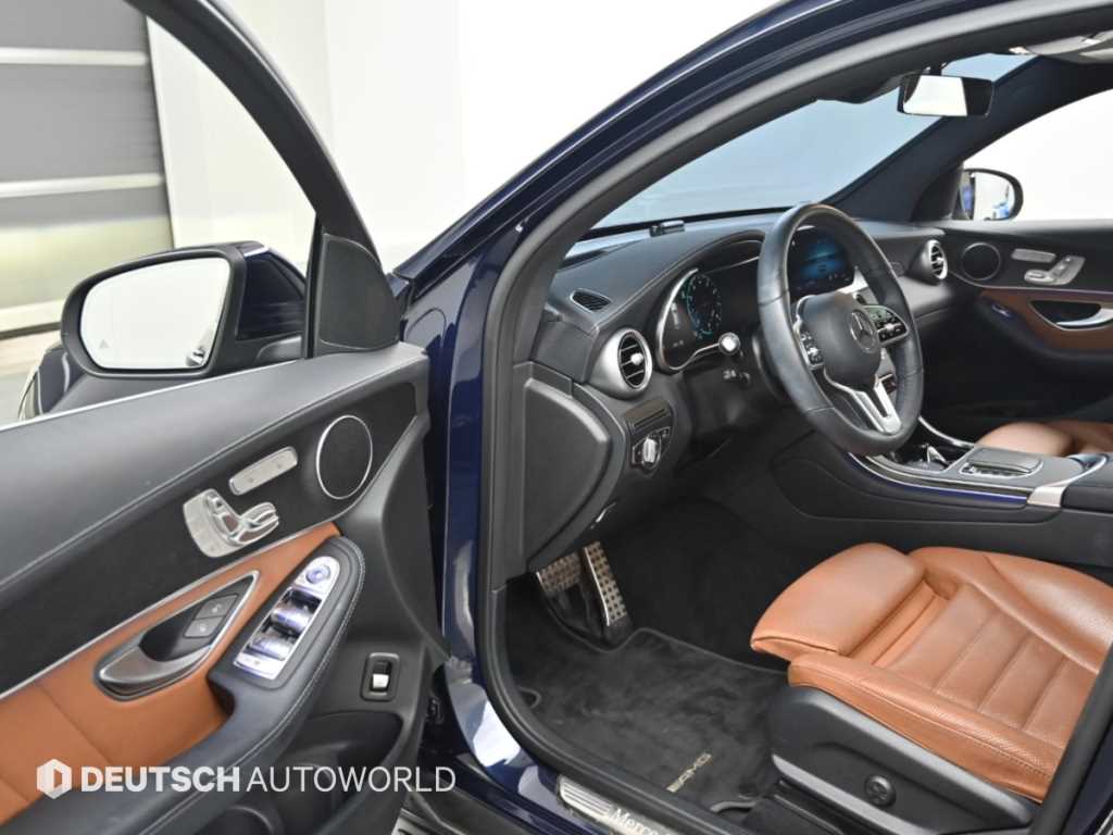 Mercedes-Benz GLC-Class — photo 11