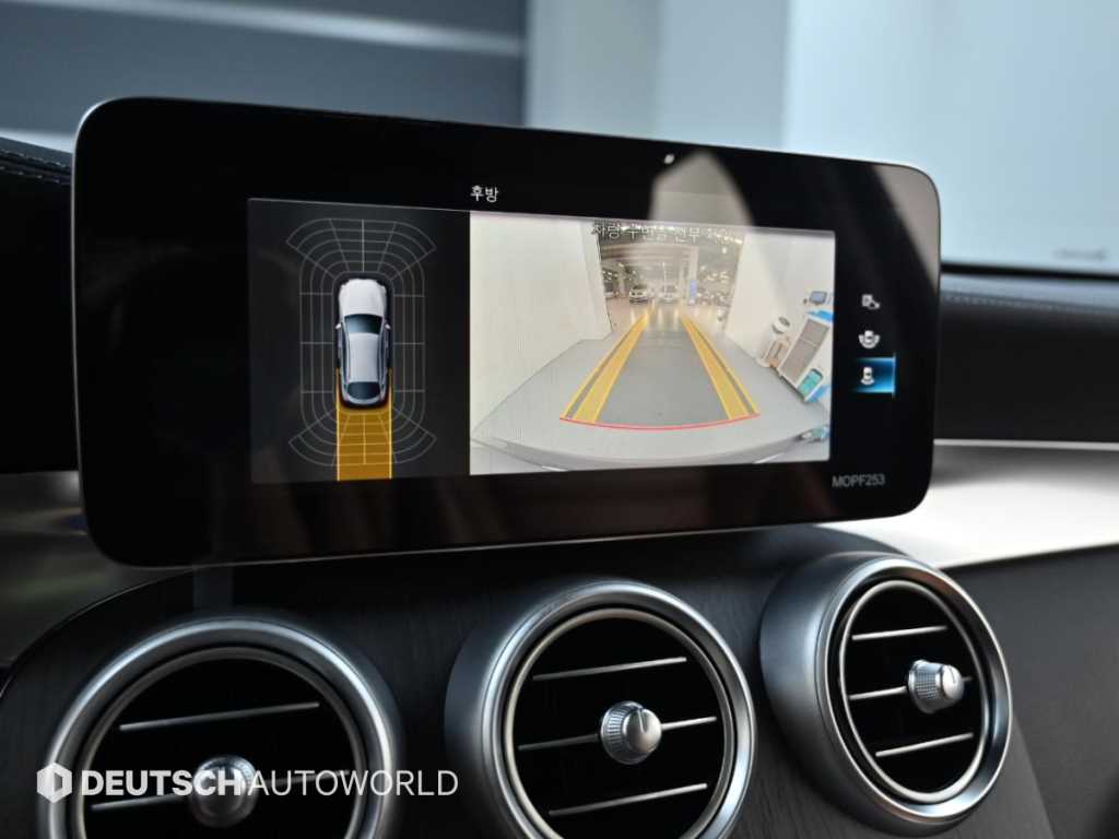 Mercedes-Benz GLC-Class — photo 15