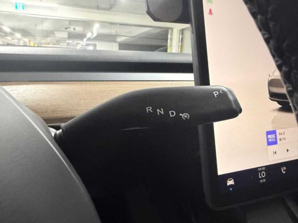 Tesla Model Y — photo 14
