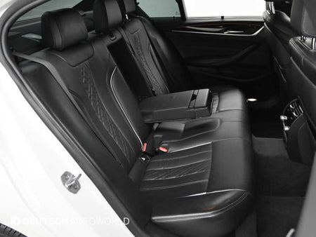 BMW 5-Series — photo 12