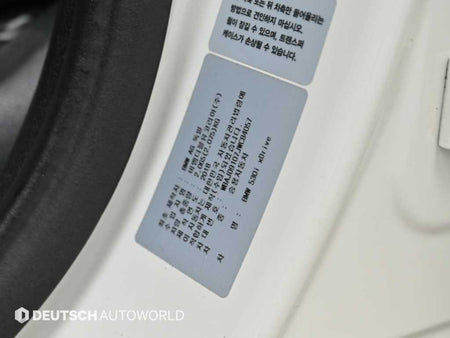 BMW 5-Series — photo 20