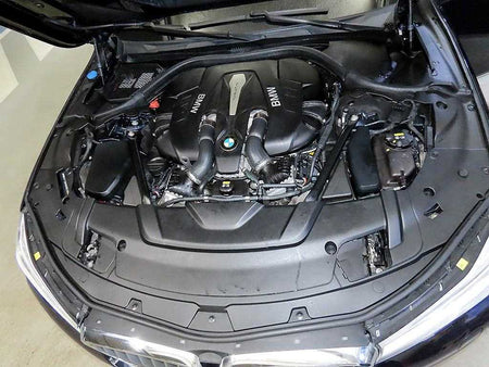 BMW 7-Series — photo 19