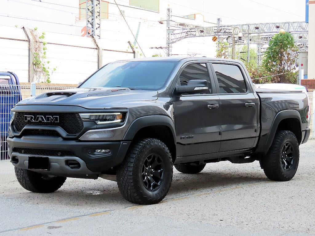 Dodge Ram Pick Up — photo 02