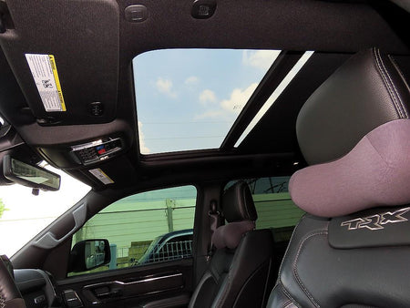 Dodge Ram Pick Up — photo 16