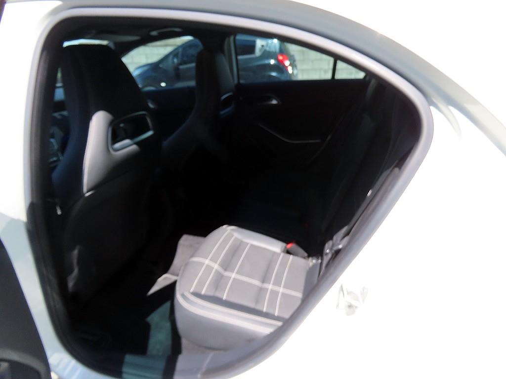Mercedes-Benz A-Class — photo 06