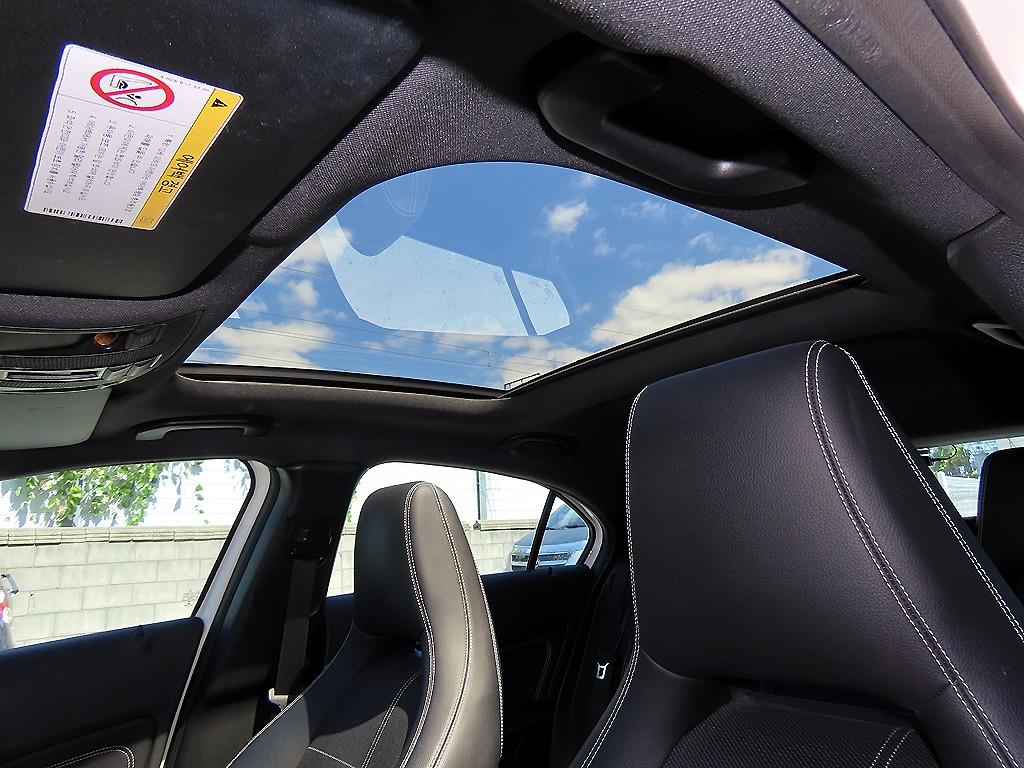 Mercedes-Benz A-Class — photo 17