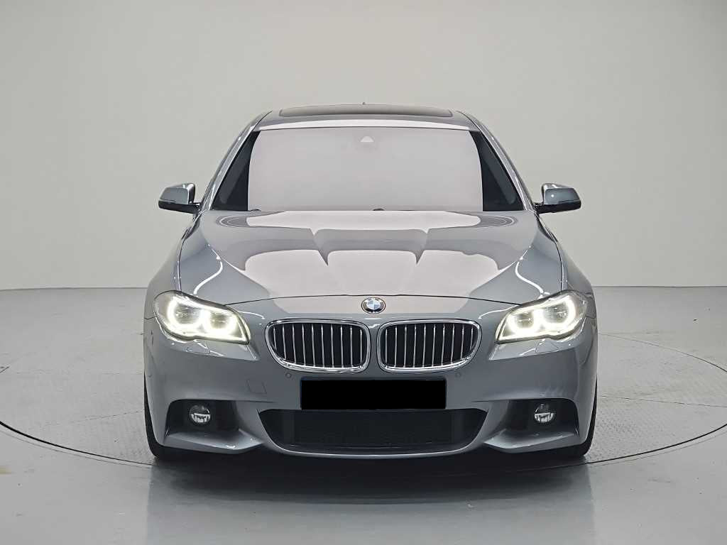 BMW 5-Series — photo 02