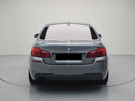 BMW 5-Series — photo 03