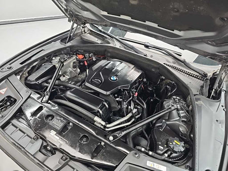 BMW 5-Series — photo 05