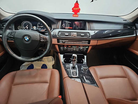 BMW 5-Series — photo 07
