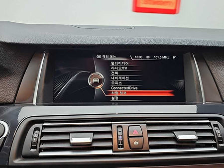 BMW 5-Series — photo 15