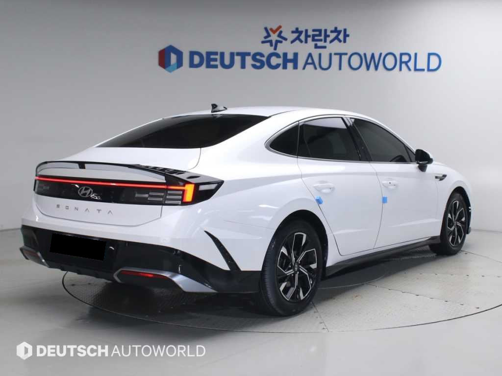 Hyundai Sonata — photo 02
